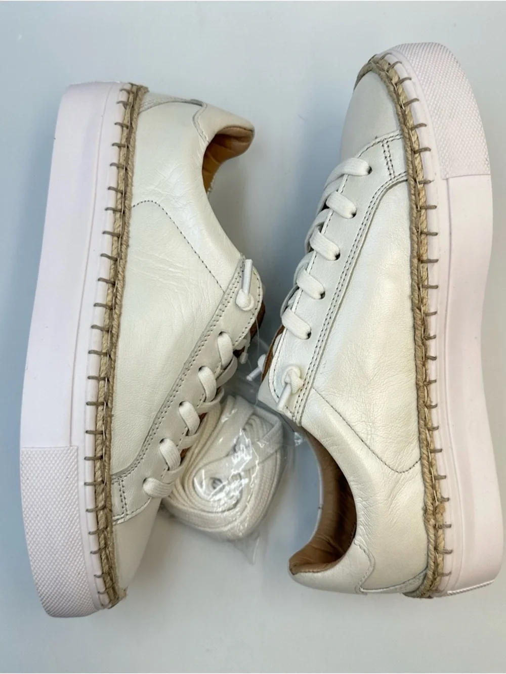 Diba True EmBelish White Ivory Slip On Leather Sneaker Womens 7.5M Platform - Picture 8 of 10